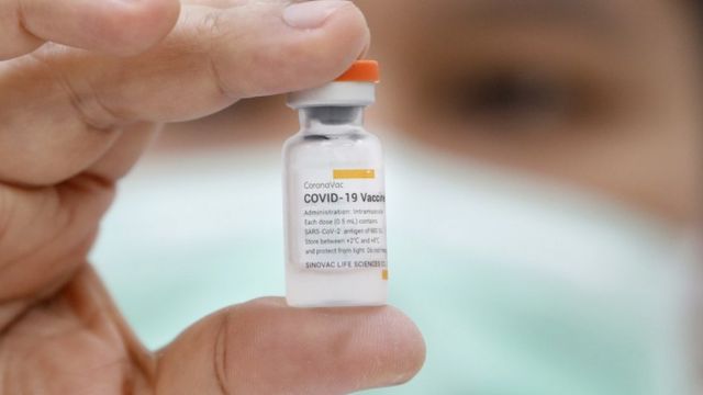 Вакцинація від COVID-19 на Житомирщині: до області надійде більше 2,5 тисяч флаконів вакцини CoronaVac