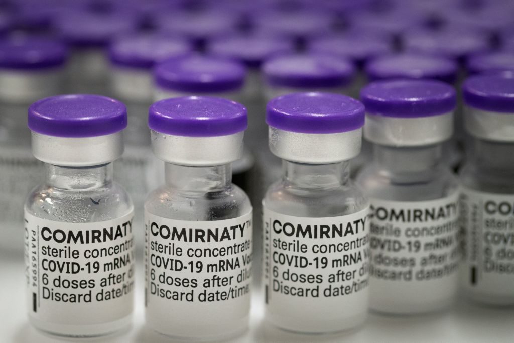 Що варто знати про вакцину проти коронавірусу Comirnaty/Pfizer-BioNTech, — МОЗ