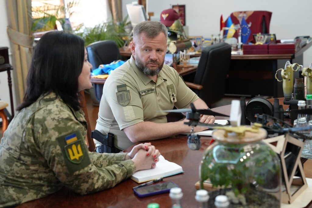 Фото без опису