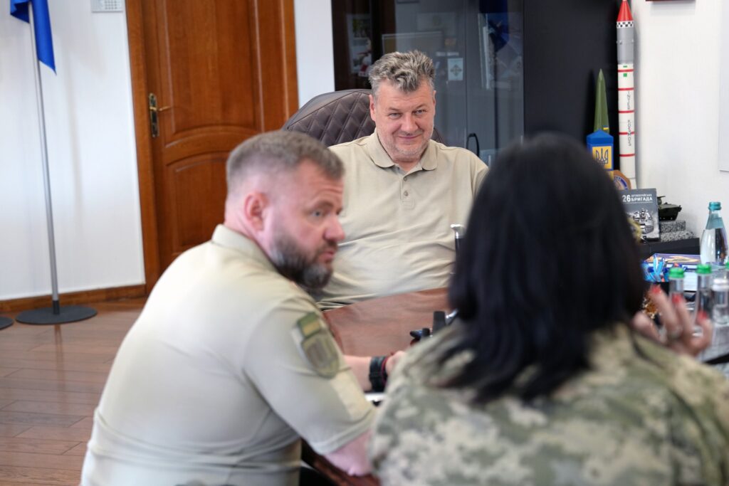 Фото без опису