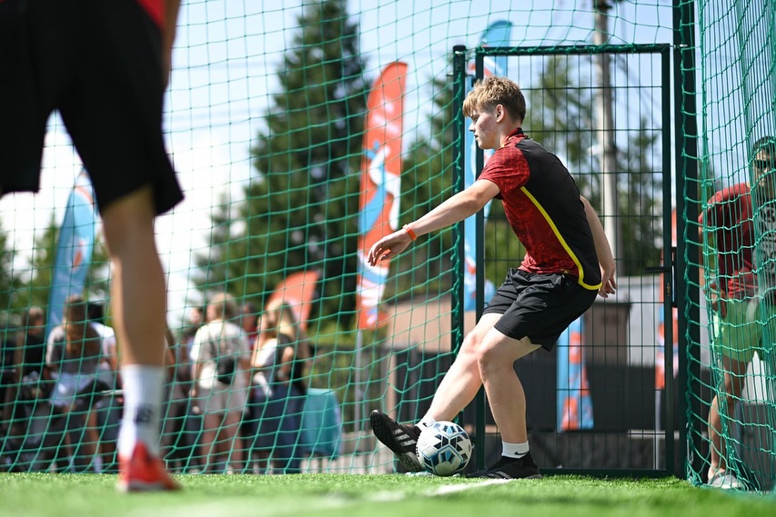 Фото без опису