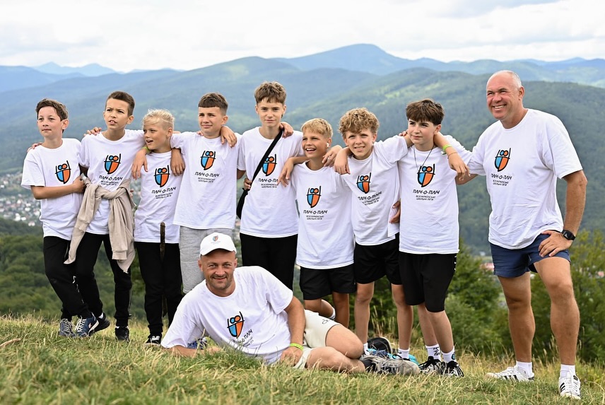 Фото без опису