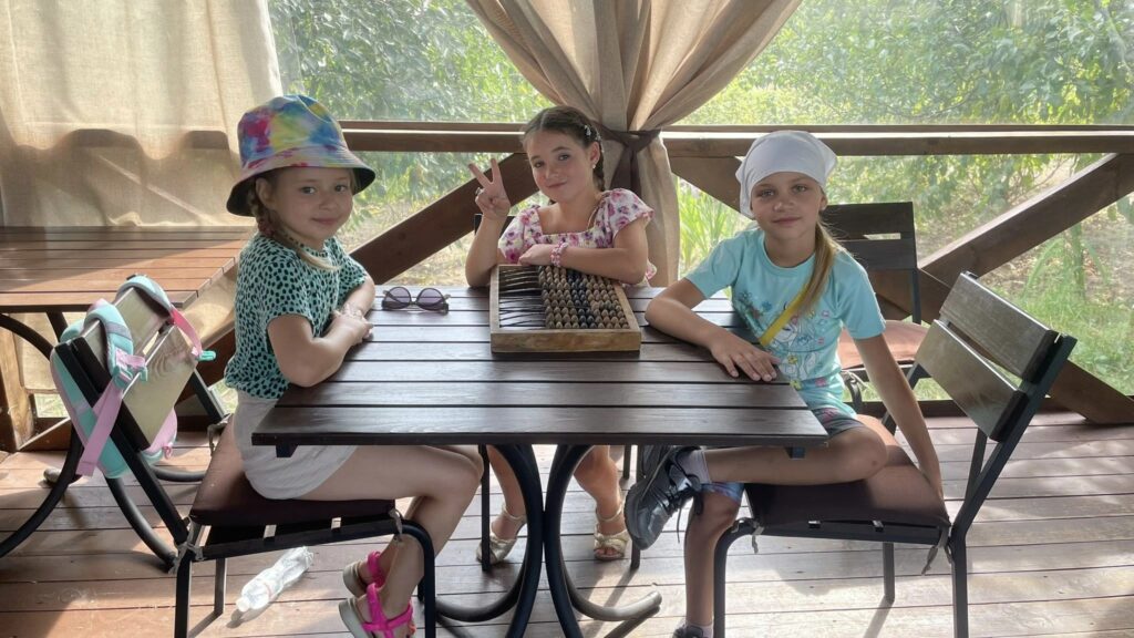 Фото без опису