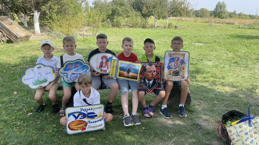 Фото без опису