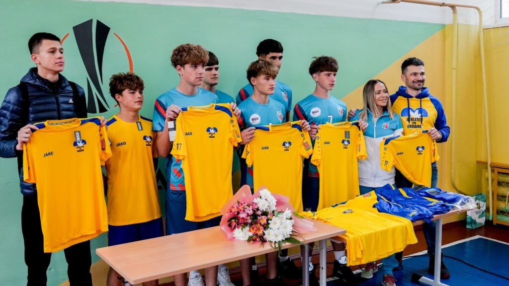 Фото без опису