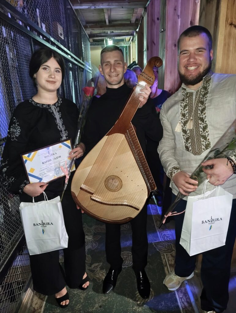 Фото без опису