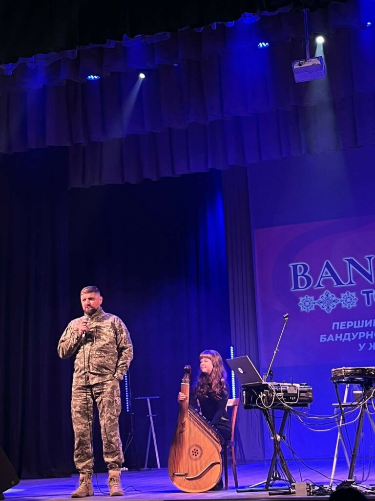 Фото без опису