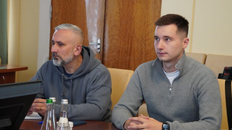 Фото без опису