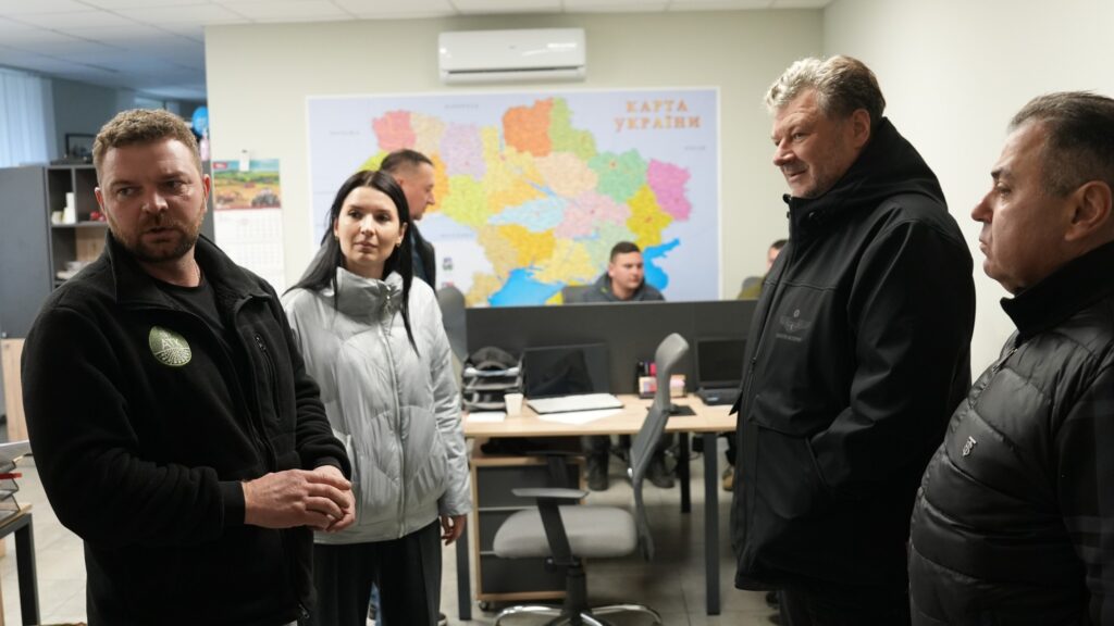 Фото без опису