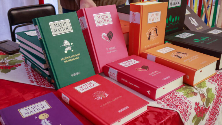 Фото без опису