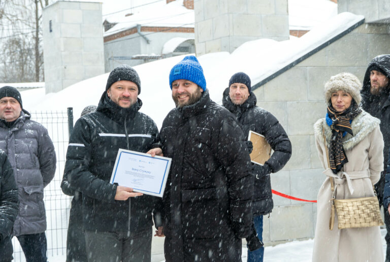 Фото без опису