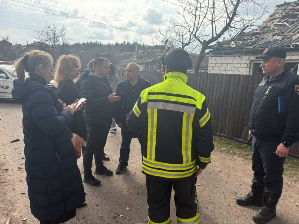 Фото без опису