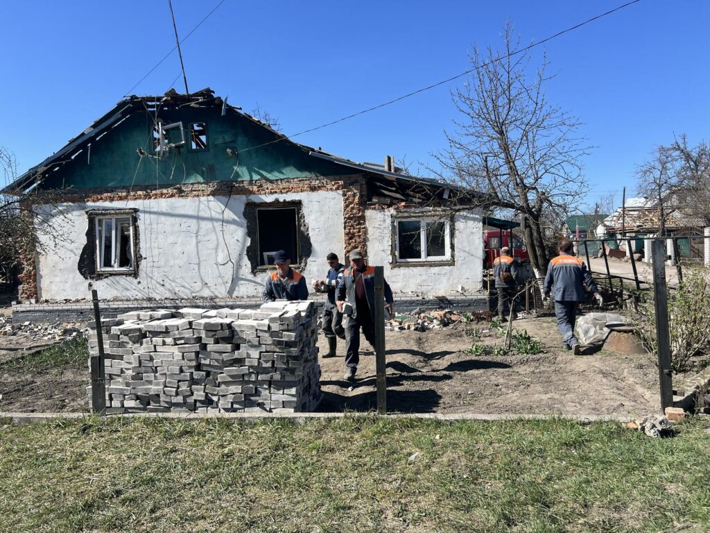 Фото без опису