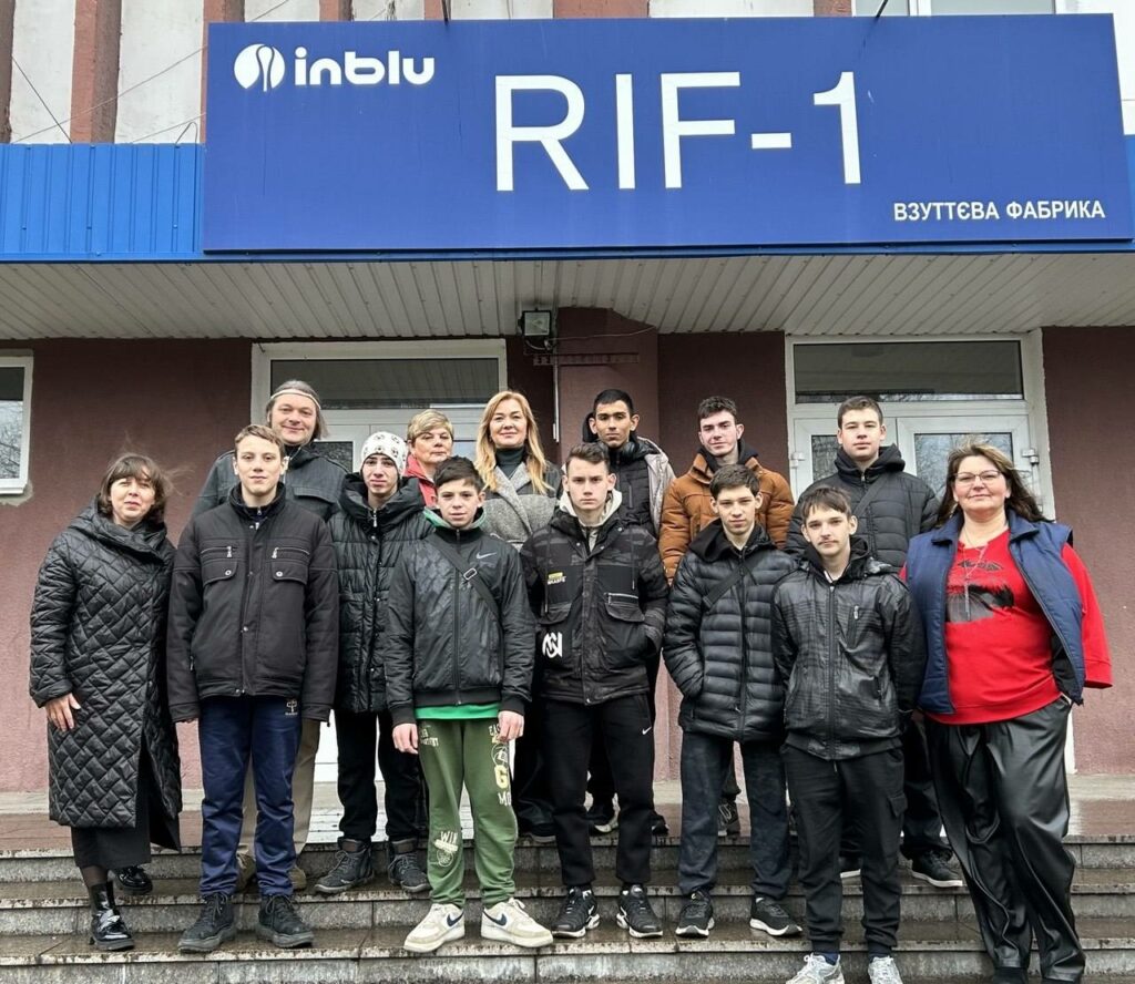 Фото без опису