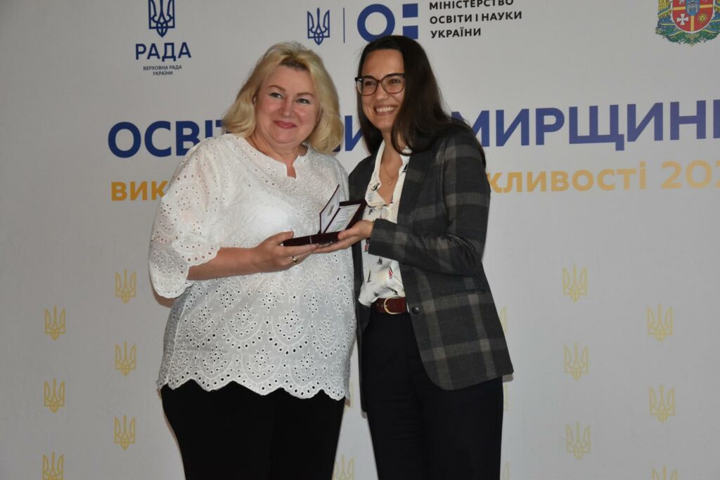 Якісна освіта для кожної дитини: на Житомирщині обговорили розвиток освіти та підтримку педагогів Якісна освіта для кожної дитини: на Житомирщині обговорили розвиток освіти та підтримку педагогів