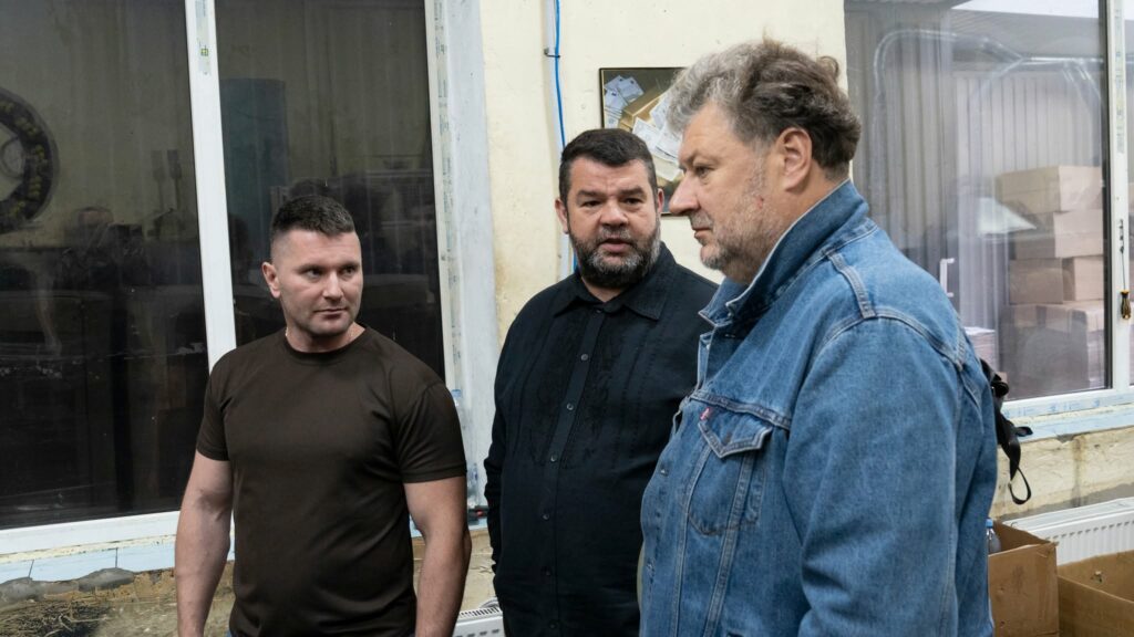 Віталій Бунечко ознайомився з роботою провідних підприємств легкої промисловості Житомирщини та відзначив кращих працівників галузі Віталій Бунечко ознайомився з роботою провідних підприємств легкої промисловості Житомирщини та відзначив кращих працівників галузі