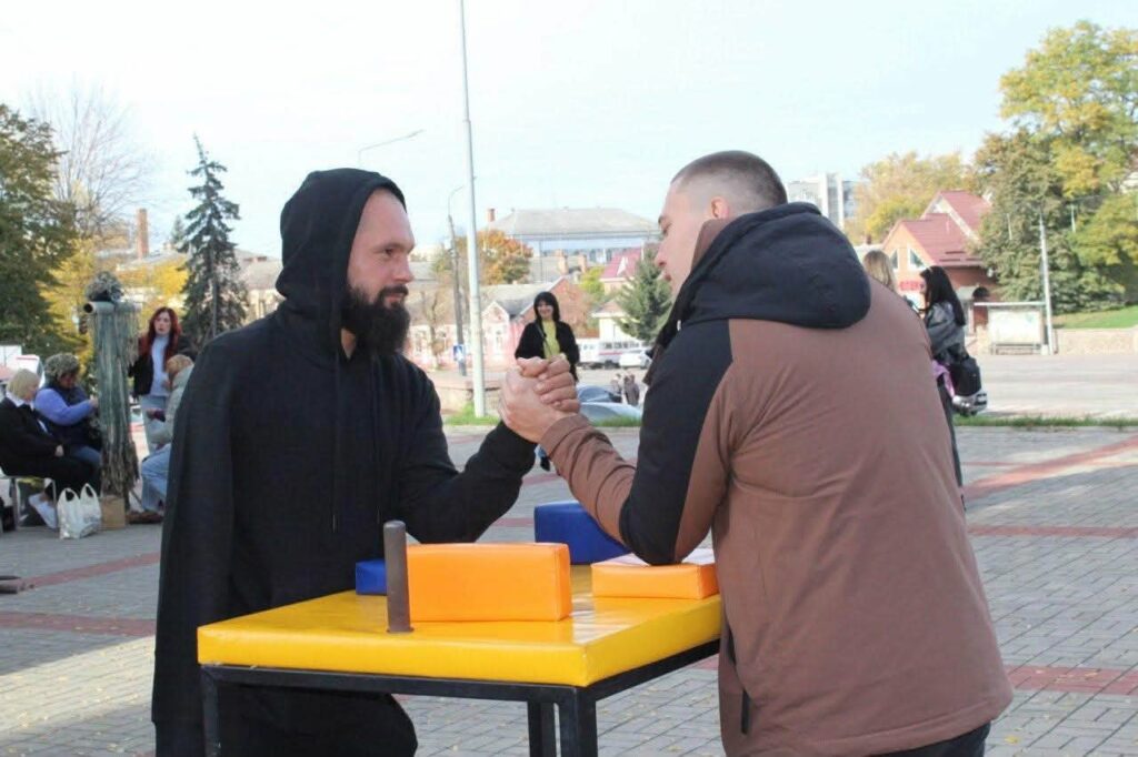 #безбар’єрність: У Коростені відбувся перший районний чемпіонат з адаптивного армрестлінгу серед ветеранів #безбар’єрність: У Коростені відбувся перший районний чемпіонат з адаптивного армрестлінгу серед ветеранів