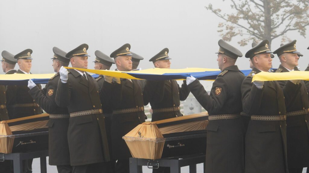  Десятеро невідомих Захисників із Житомирщини поховали на Національному військовому меморіальному кладовищі 