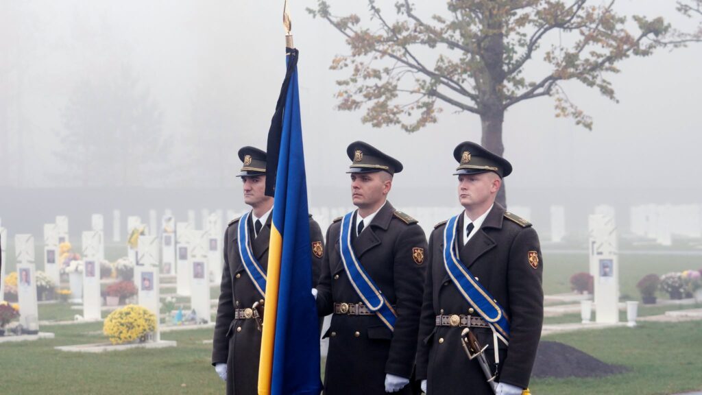  Десятеро невідомих Захисників із Житомирщини поховали на Національному військовому меморіальному кладовищі 