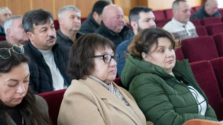 Резервне живлення для зв'язку, школи без світла та допомога ветеранам: в ОВА обговорили підготовку громад Житомирщини до зими